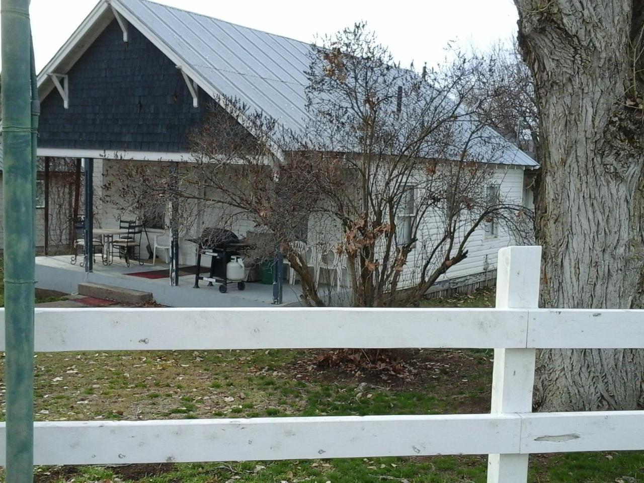 River Bend Motel Llc Spray Exterior foto